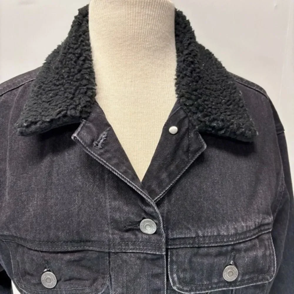 Abercrombie & Fitch Black Denim Sherpa Lined Trucker Jacket Womens Size M Cotton
